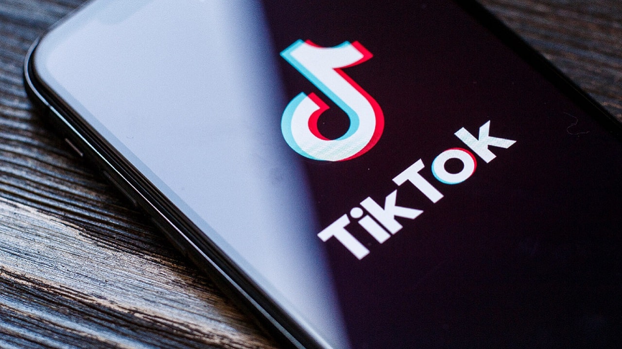 TikTok pensa a degli strumenti di recruiting per le aziende thumbnail