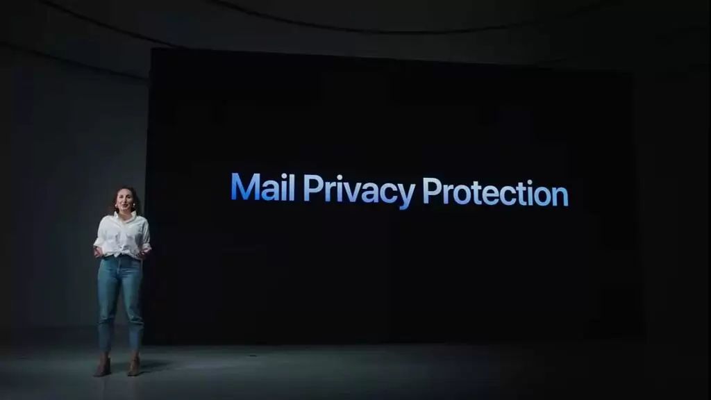 Apple privacy Mail Safari