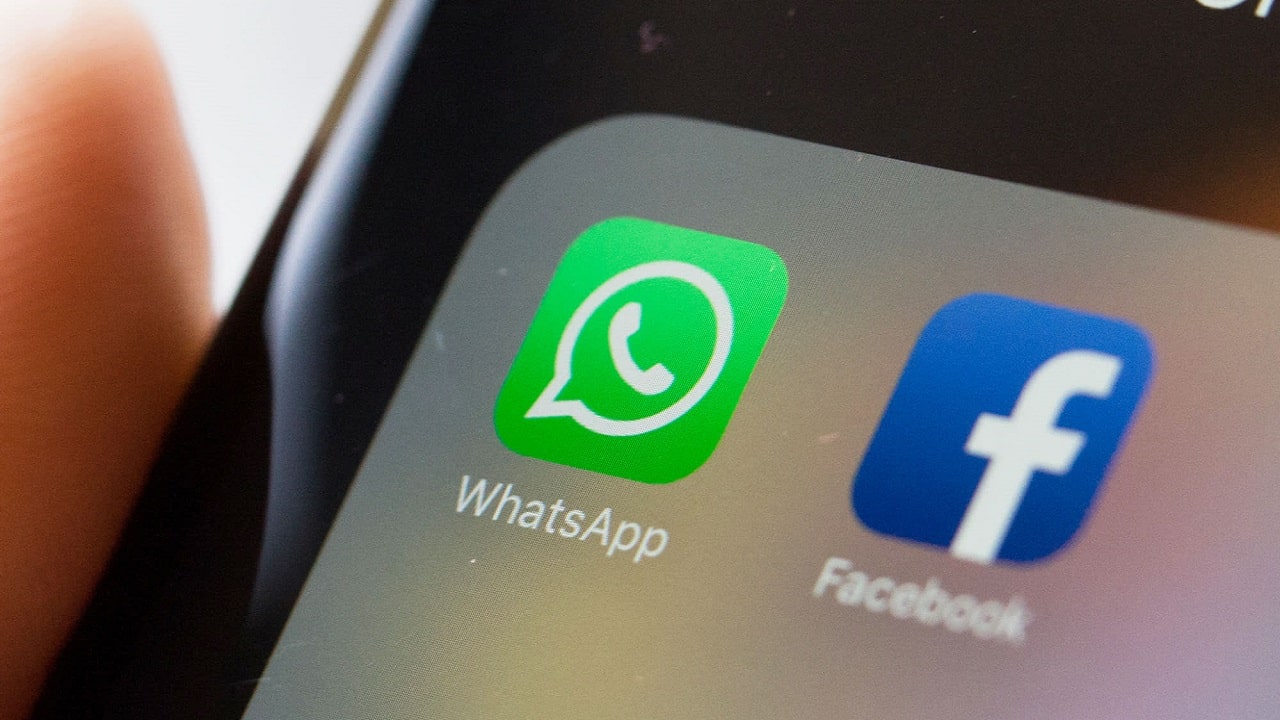 L'Unione Europa multa WhatsApp per la condivisione dei dati con Facebook thumbnail