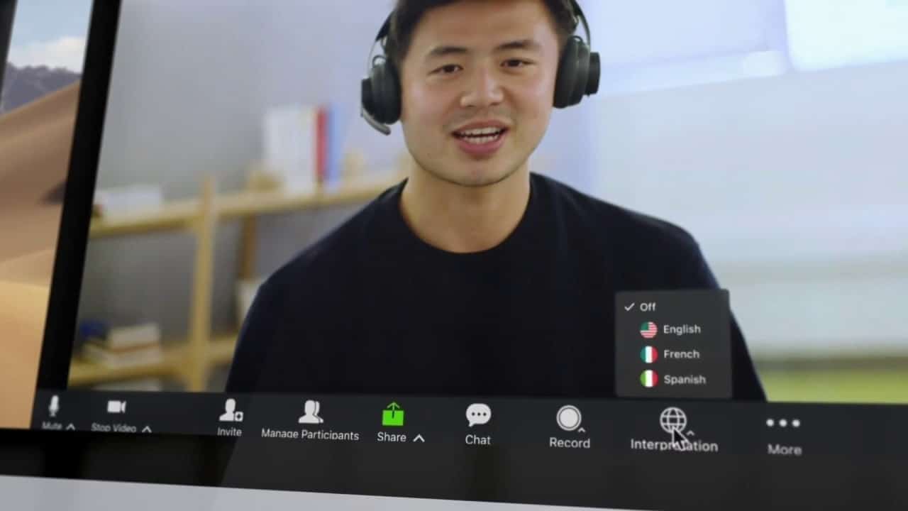 Zoom aggiunge la traduzione in tempo reale e il supporto a Facebook VR thumbnail