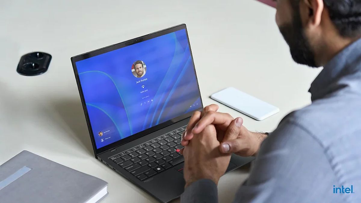 Lenovo svela tre nuovi laptop premium della serie ThinkPad X1 thumbnail