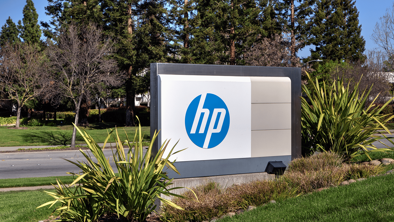 HP abbandona la Russia. Una decisione che costerà 1 miliardo di dollari. thumbnail
