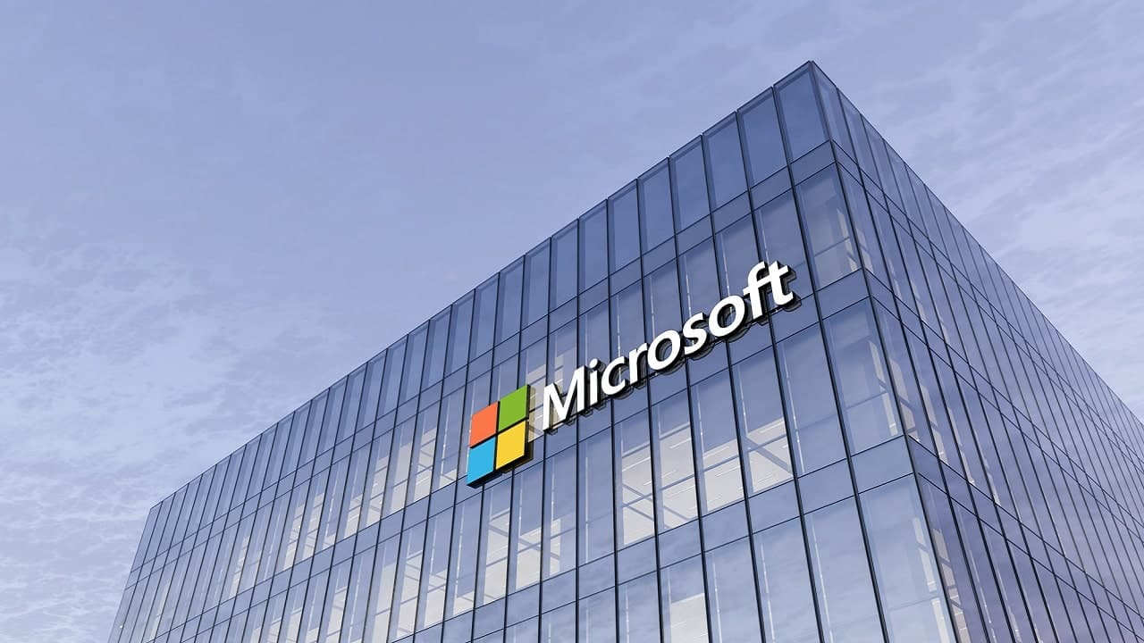 Microsoft integra Security Copilot, l'AI per la cybersecurity thumbnail