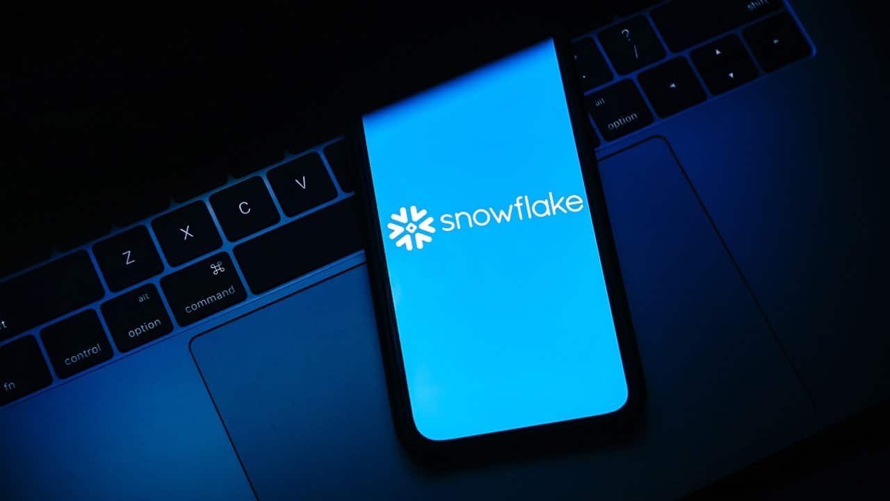 Snowflake racconta il suo data cloud, insieme ai suoi clienti thumbnail