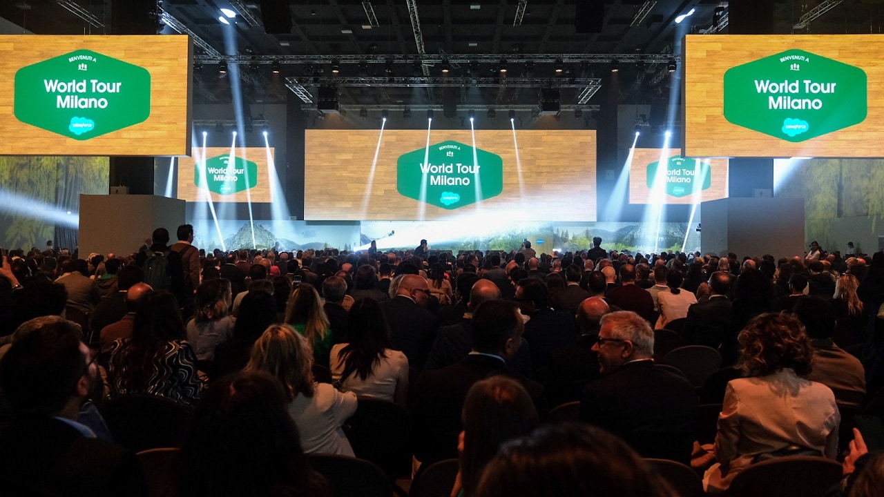 Salesforce World Tour Milano 2023: l'importanza del digitale per le Customer Company thumbnail