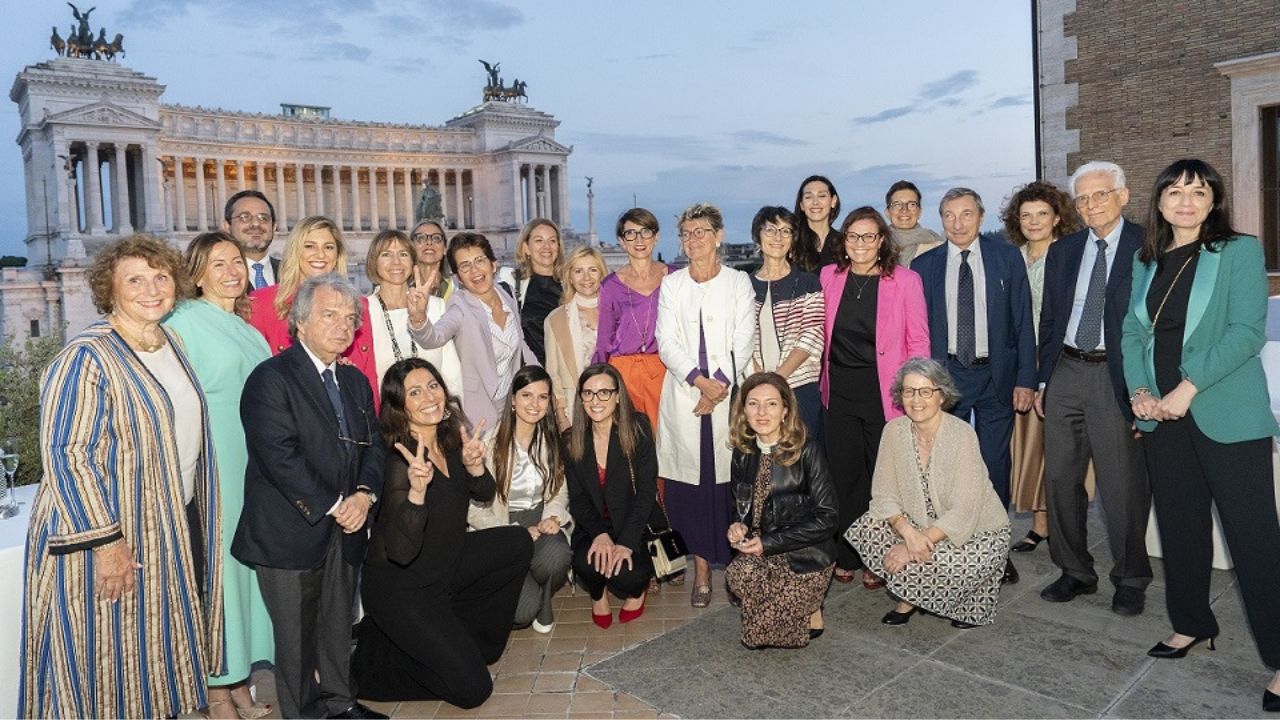 Le dodici donne che hanno ricevuto il Premio Internazionale Tecnovisionarie  2023 thumbnail