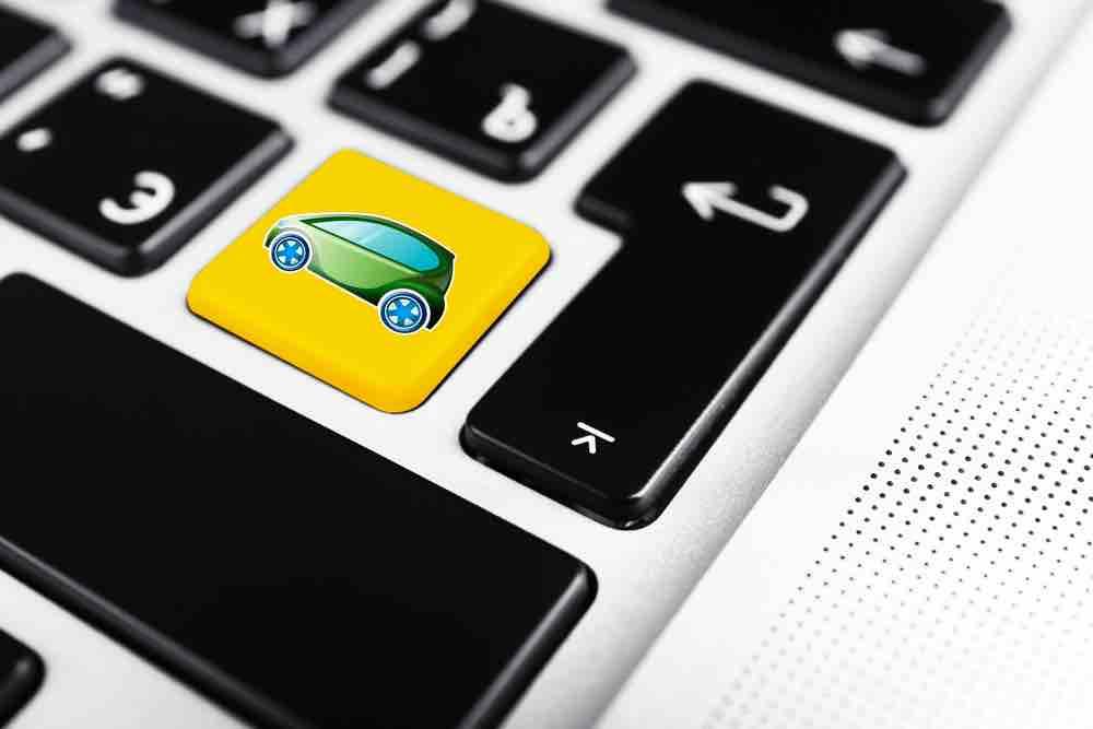 Auto acquistate online, così cresce un altro settore dell'automotive. Lo studio, fonte DepositPhotos