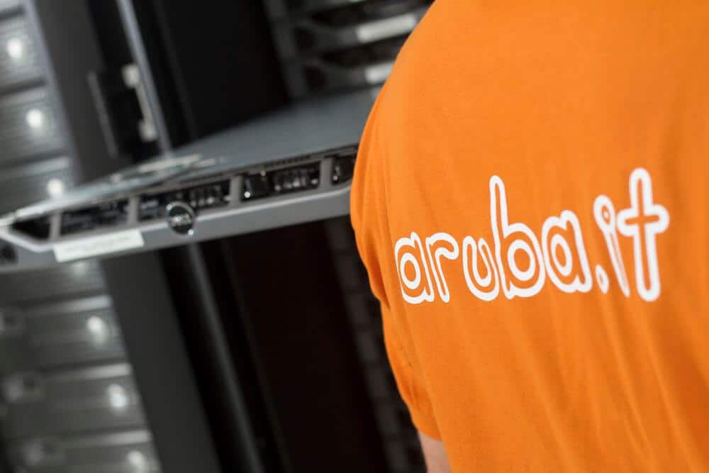 AI nell'identità digitale rappresentazione dei server di Aruba