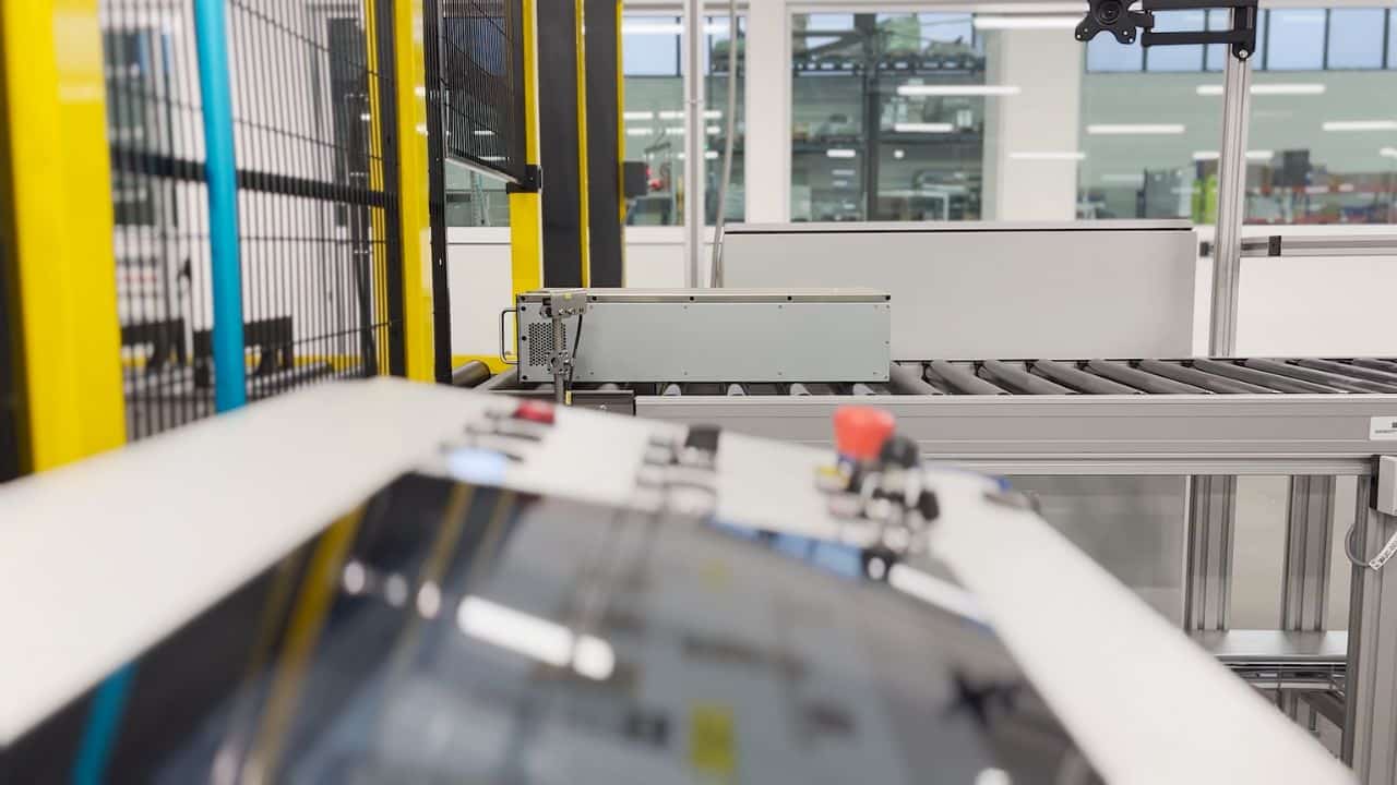 Energy inaugurerà la prima Gigafactory italiana di batterie al litio thumbnail