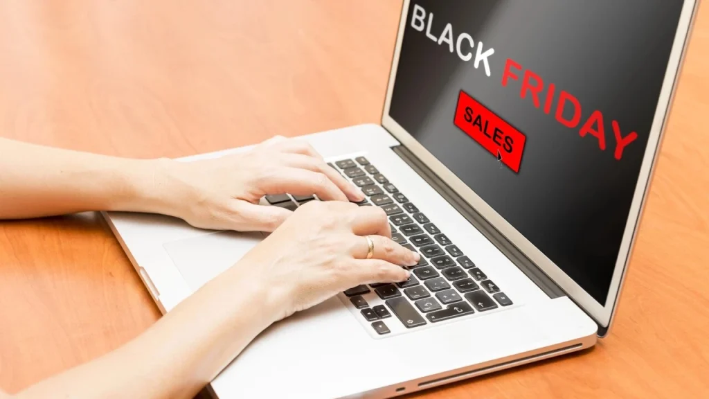 Le truffe durante il Black Friday sono un rischio per i consumatori