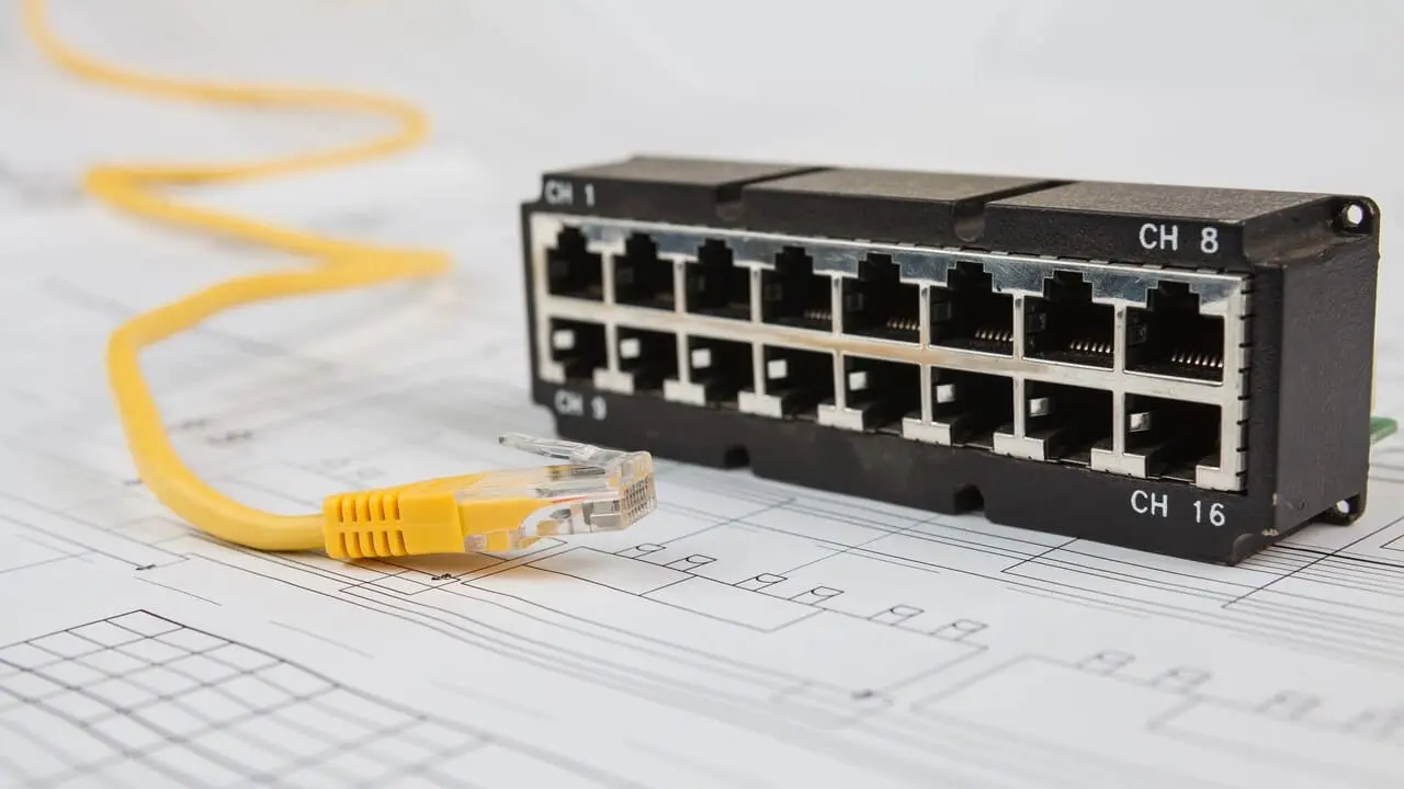 Nuove soluzioni di rete efficienti e all'avanguardia con i nuovi modelli della serie x240 degli switch Edge multi-Gigabit di Allied Telesis thumbnail