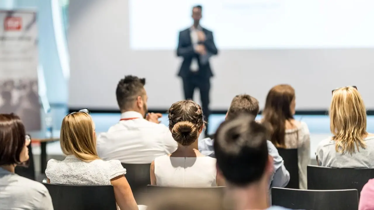 Sales Academy: un'accademia per giovani talenti nel settore delle vendite IT thumbnail