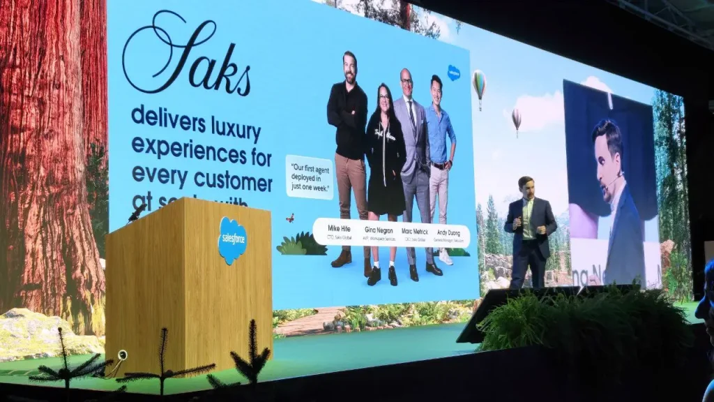 salesforce agenti ai caso d'uso di saks